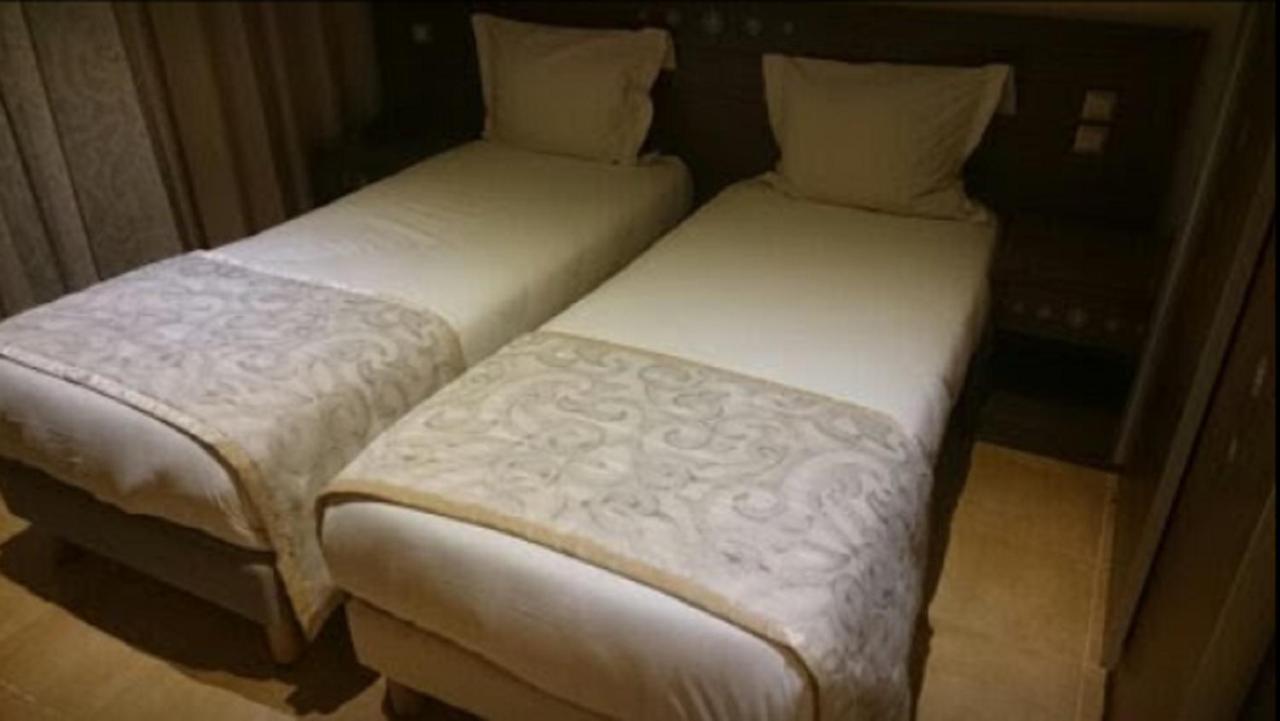 Taghit Saoura Hotel Bagian luar foto