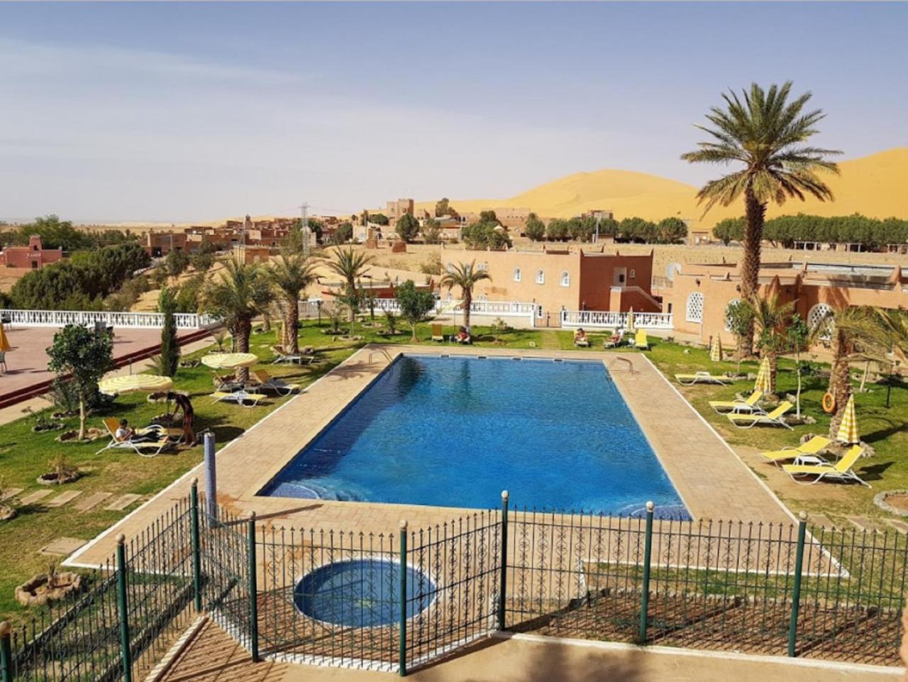 Taghit Saoura Hotel Bagian luar foto