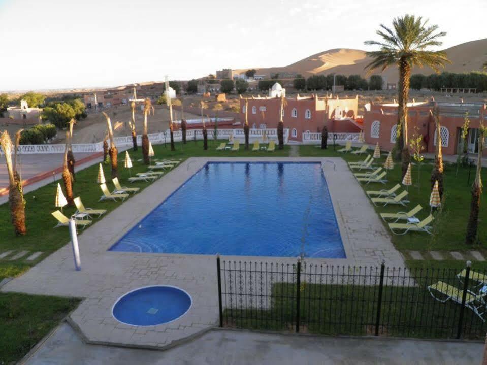 Taghit Saoura Hotel Bagian luar foto