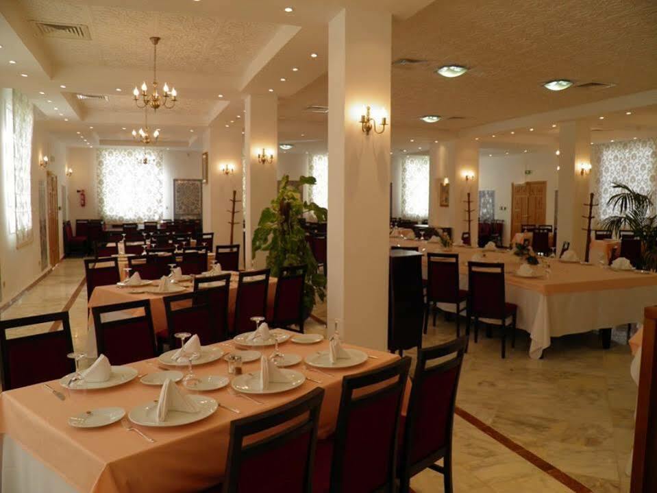 Taghit Saoura Hotel Bagian luar foto