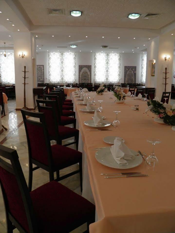 Taghit Saoura Hotel Bagian luar foto